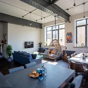 Luxury Manhattan Loft-style Near Centre Edinburgh
